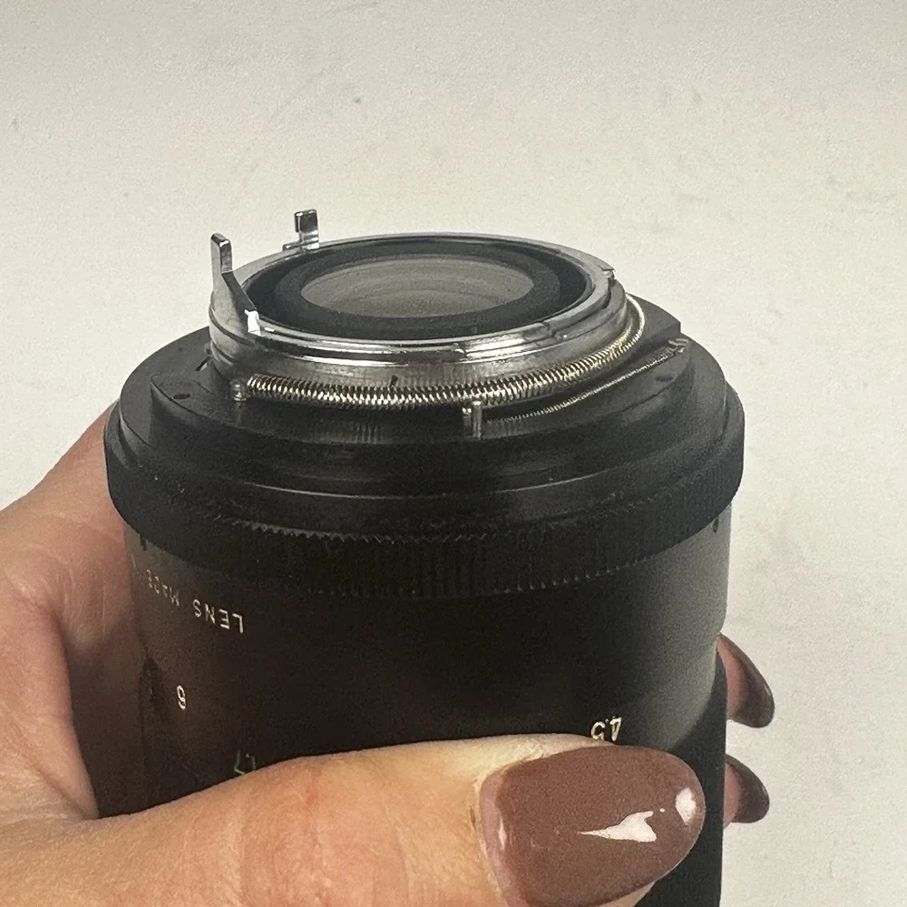 Vintage Vivitar 135mm f/2.8‎ Auto Telephoto Lens Minolta, Canon, Nikon…w/case
